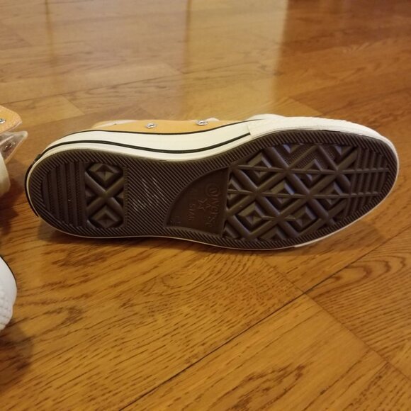 Converse All Star Canvass high tops - new with no tags - Picture 5 of 12